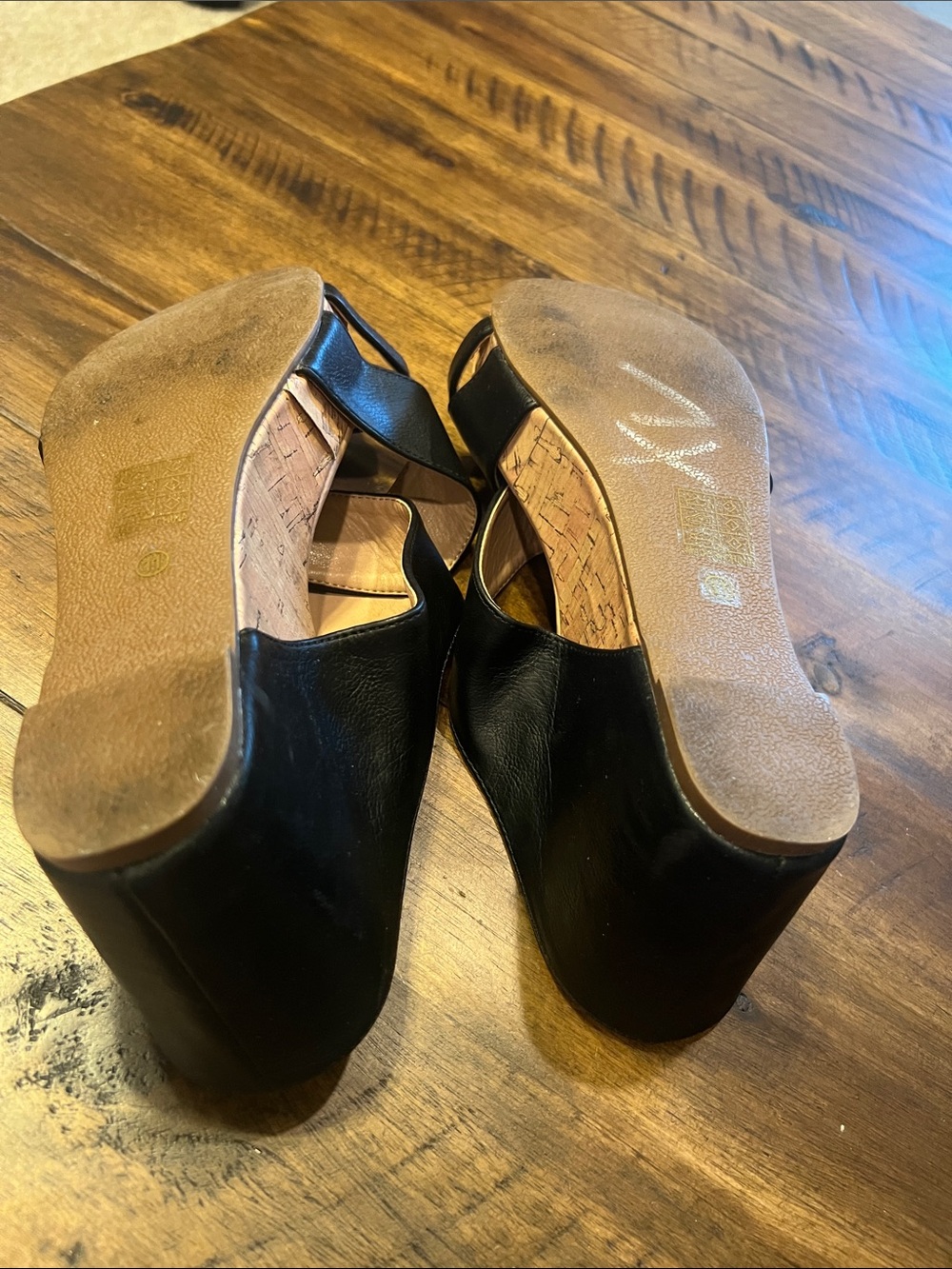 Journee Collection Rayna Wedge Sandals Size 11 - Picture 8 of 9